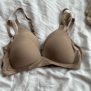 Aerie real sunny wireless bra
